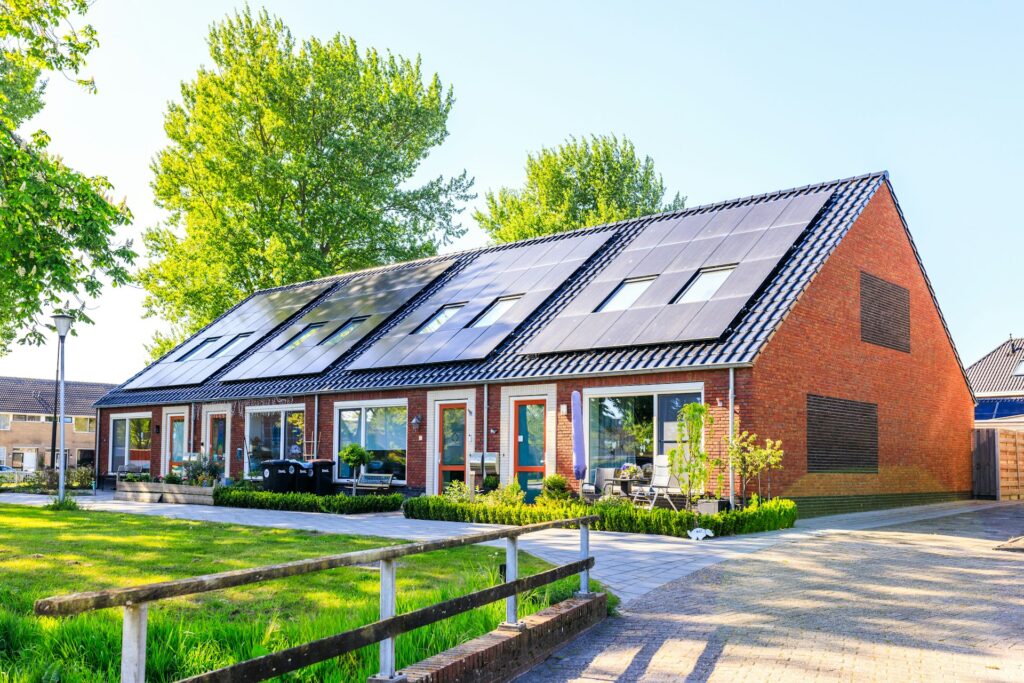 zonnepanelen kopen en laten installeren